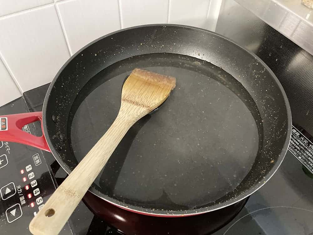 cleaning caramel leftover